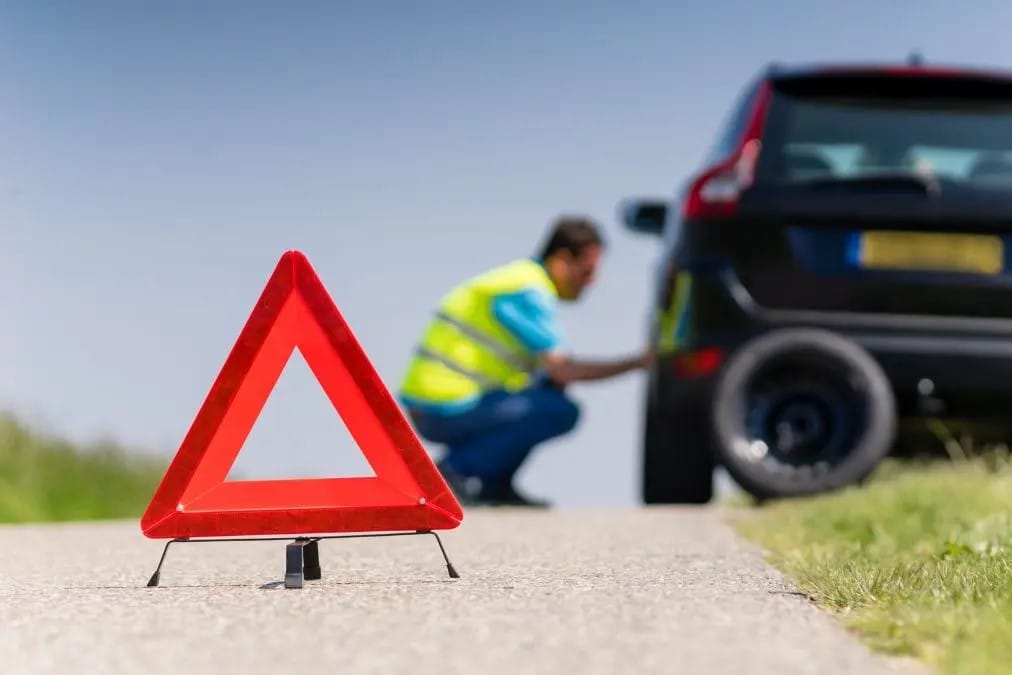 10 Perlengkapan Wajib dalam Mobil yang Gak Boleh Ketinggalan